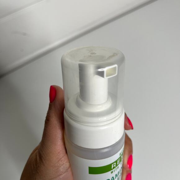 Medline Remedy Foaming Body Cleanser with Olivamine 9 oz NEW - Picture 2 of 4